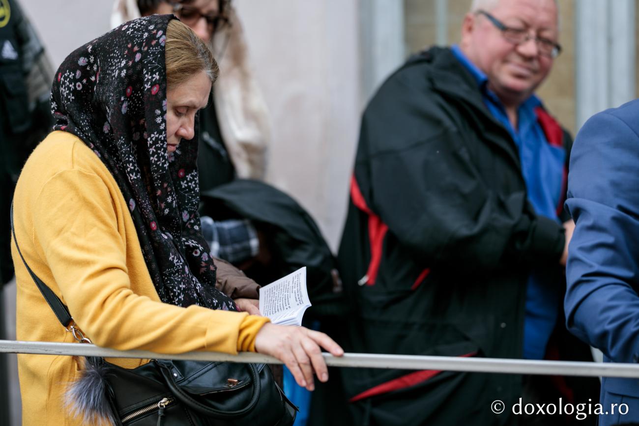 (Foto) Pelerinii – cei mai frumoși rugători către Dumnezeu și Sfinții Săi, 2019